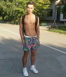 guys4gays 59d6dfb5ecbf5.jpg
