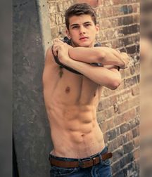 guys4gays 59d6dfbd1e59f.jpg