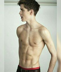 guys4gays 59d6dfca352b8.jpg