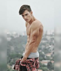 guys4gays 59d6dfdc669d8.jpg