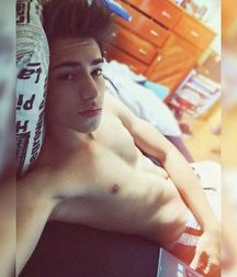 guys4gays 59d6dfdede524.jpg