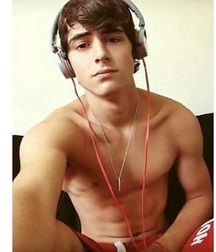 dark haired twink 59dc1991747f1.jpg