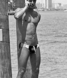 dark haired twink 59dc199b0591b.jpg