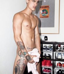 dark haired twink 59dc19a37a43e.jpg