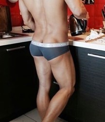 dark haired twink 59dc19b77057d.jpg
