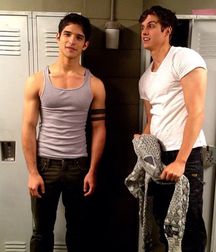 dark haired twink 59dc19c363fe2.jpg
