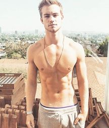 dark haired twink 59dc19f51739f.jpg
