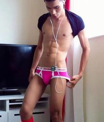 dark haired twink 59dc1a4e62dce.jpg