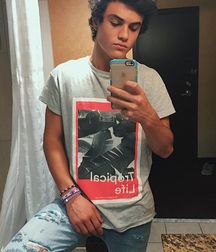 dark haired twink 59dc1a54df4af.jpg
