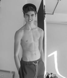 dark haired twink 59dc1a7ae291d.jpg