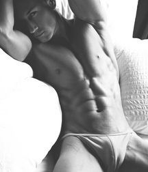 hotnwild 59dc1ab986b6f.jpg
