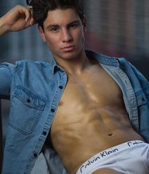 hotnwild 59dc1ac4bbe61.jpg