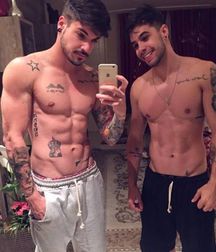hotnwild 59dc1adbbe46f.jpg