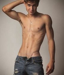 modelsboys 59e00b183de9c.jpg