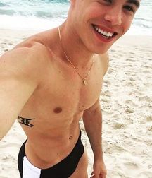 modelsboys 59e00b1ed9d91.jpg