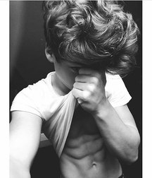 modelsboys 59e00b58c41f5.jpg