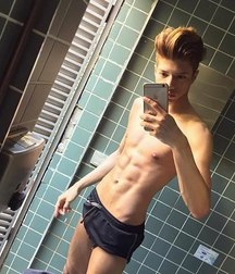 modelsboys 59e00b5ca84d3.jpg