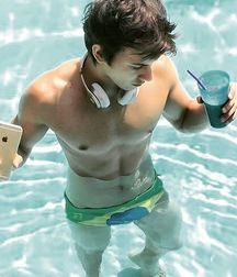 modelsboys 59e00b63cba39.jpg