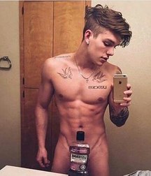 modelsboys 59e00b894f965.jpg
