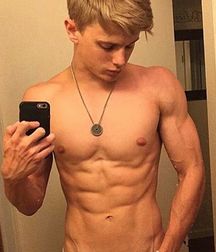 modelsboys 59e00c0470a7d.jpg