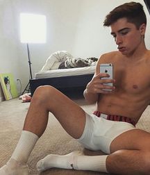 modelsboys 59e00c1741417.jpg