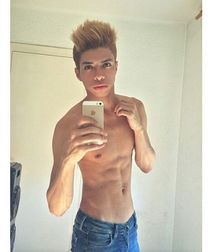 modelsboys 59e00c378d32f.jpg