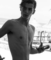 modelsboys 59e00c42c1b3a.jpg