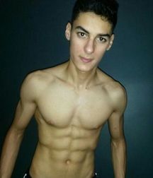 modelsboys 59e00c5bc1100.jpg