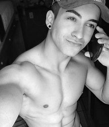 modelsboys 59e00c91ca9fd.jpg