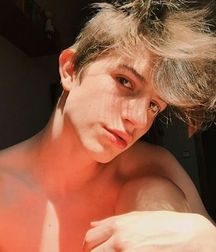 modelsboys 59e00c964f925.jpg