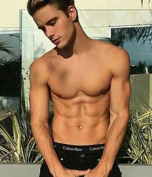 modelsboys 59e00cb24a2e7.jpg