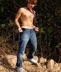 Alfie outdoors 5a6d429a7ff8f.jpg