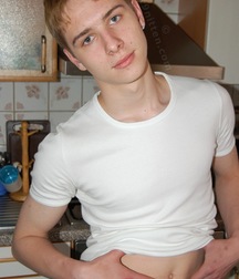 anatoli 5a6e8313e8563.jpg