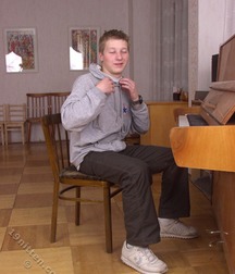 andrey 5a6efe7028acb.jpg