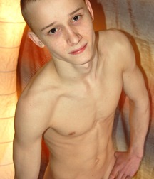 ARTUR 5a7d0f71a9d7d.jpg