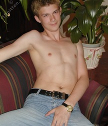 Benny 5a80a0f30891e.jpg