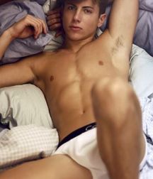 cutesexygay 5a9223e7d8c5b.jpg