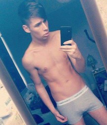 cutesexygay 5a9223ed2fb50.jpg