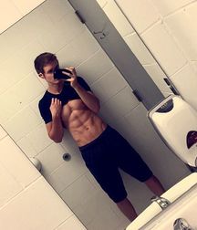 cutesexygay 5a9223f2aa79c.jpg