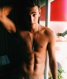 cutesexygay 5a9223f602666.jpg