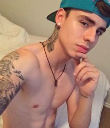 cutesexygay 5a9223f6cac46.jpg