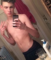 cutesexygay 5a9224502fa95.jpg