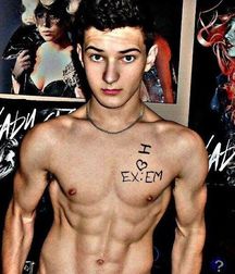cutesexygay 5a92247cd51b7.jpg
