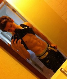 cutesexygay 5a9224cc2899c.jpg