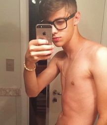 cutesexygay 5a9224d62c835.jpg