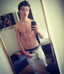 cutesexygay 5a9224f17c1cd.jpg