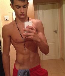 cutesexygay 5a922512360d2.jpg