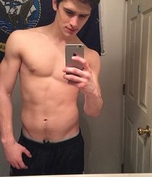 cutesexygay 5a922517f372a.jpg
