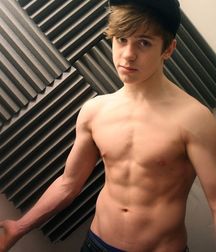 cutesexygay 5a922560805ca.jpg