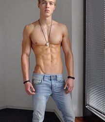 cutesexygay 5a92259f4e1db.jpg